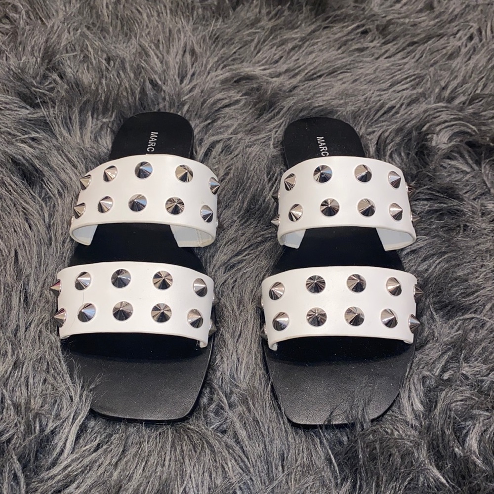 Womens Marc Fisher white with silver Stud slide on sandals, size 7.5